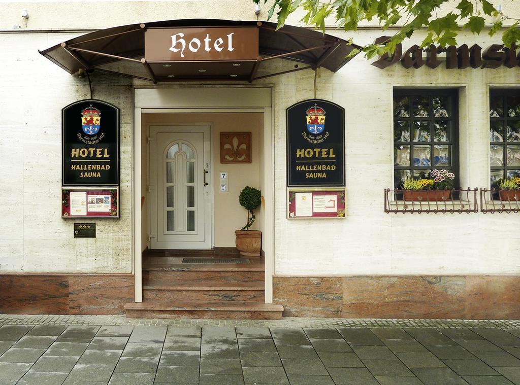 Hotel Am Schloss Darmstaedter Hof บาดฮอมบูร์ก ฟอร์ แดร์เฮอเฮอ ภายนอก รูปภาพ
